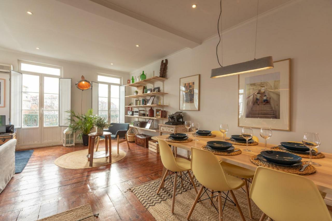 Fantastic Family Apartment In Estrela Lisbona Esterno foto